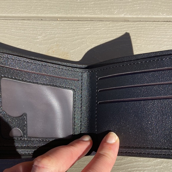 Jiangbao men’s black leather wallet.clear license, 2 money sides and 3 card slot - Picture 2 of 6